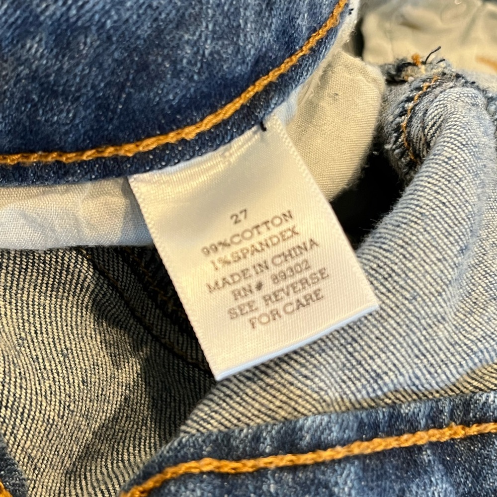 Alter’d State Distressed Jeans size 27 - Picture 4 of 5